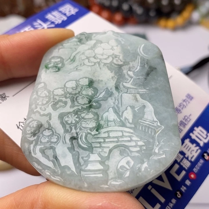 翡翠颈饰未镶嵌翡翠