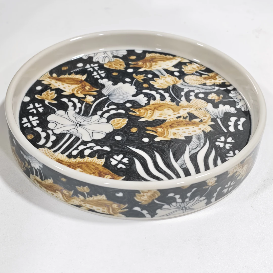 立勤堂青花釉里金蓝底九鳜壶承