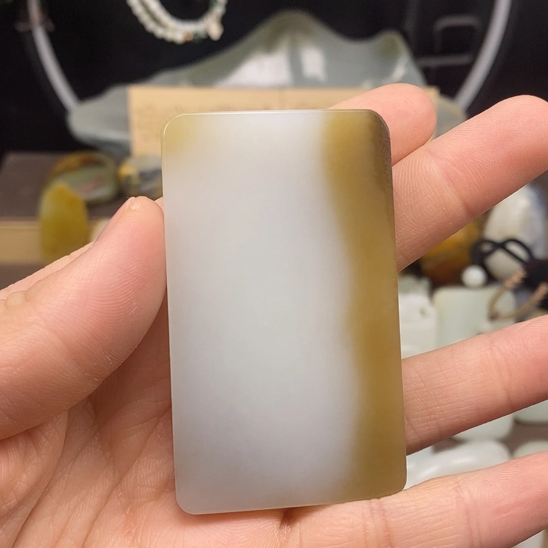 和田玉颈饰未镶嵌38