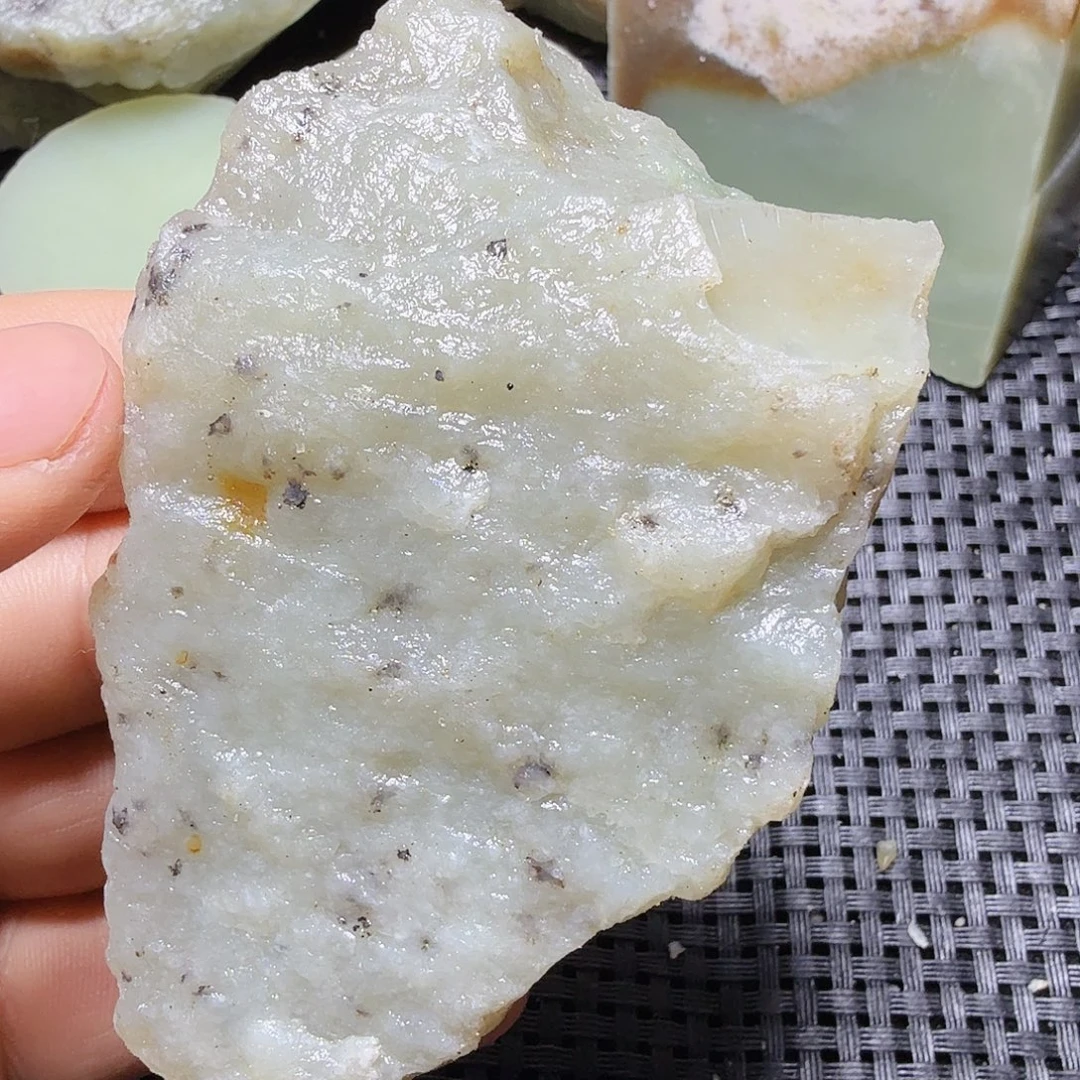 和田玉（糖玉）未镶嵌珠宝半成品