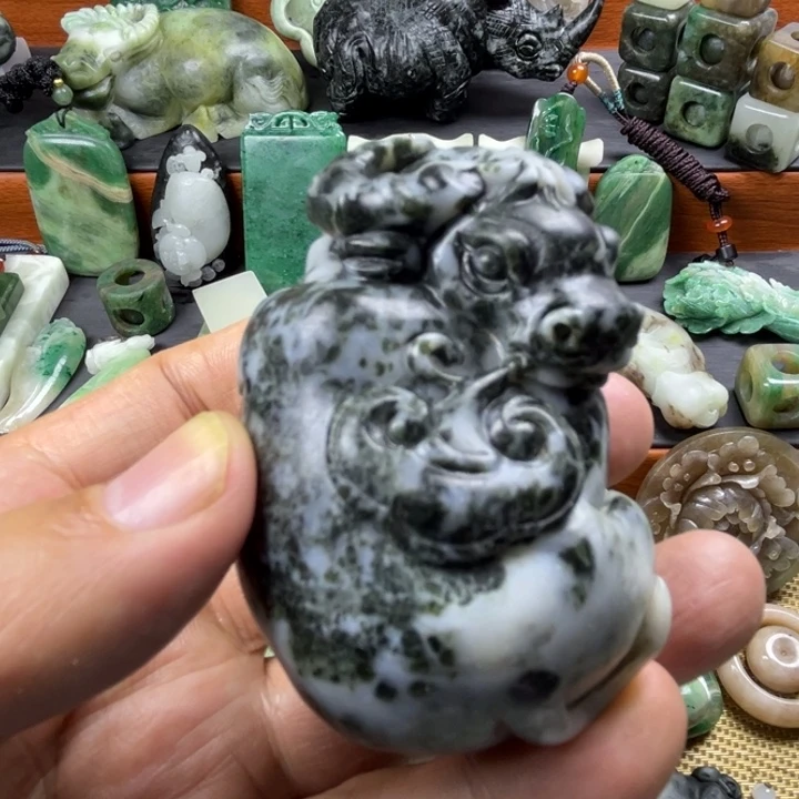 独山玉未镶嵌珠宝半成品