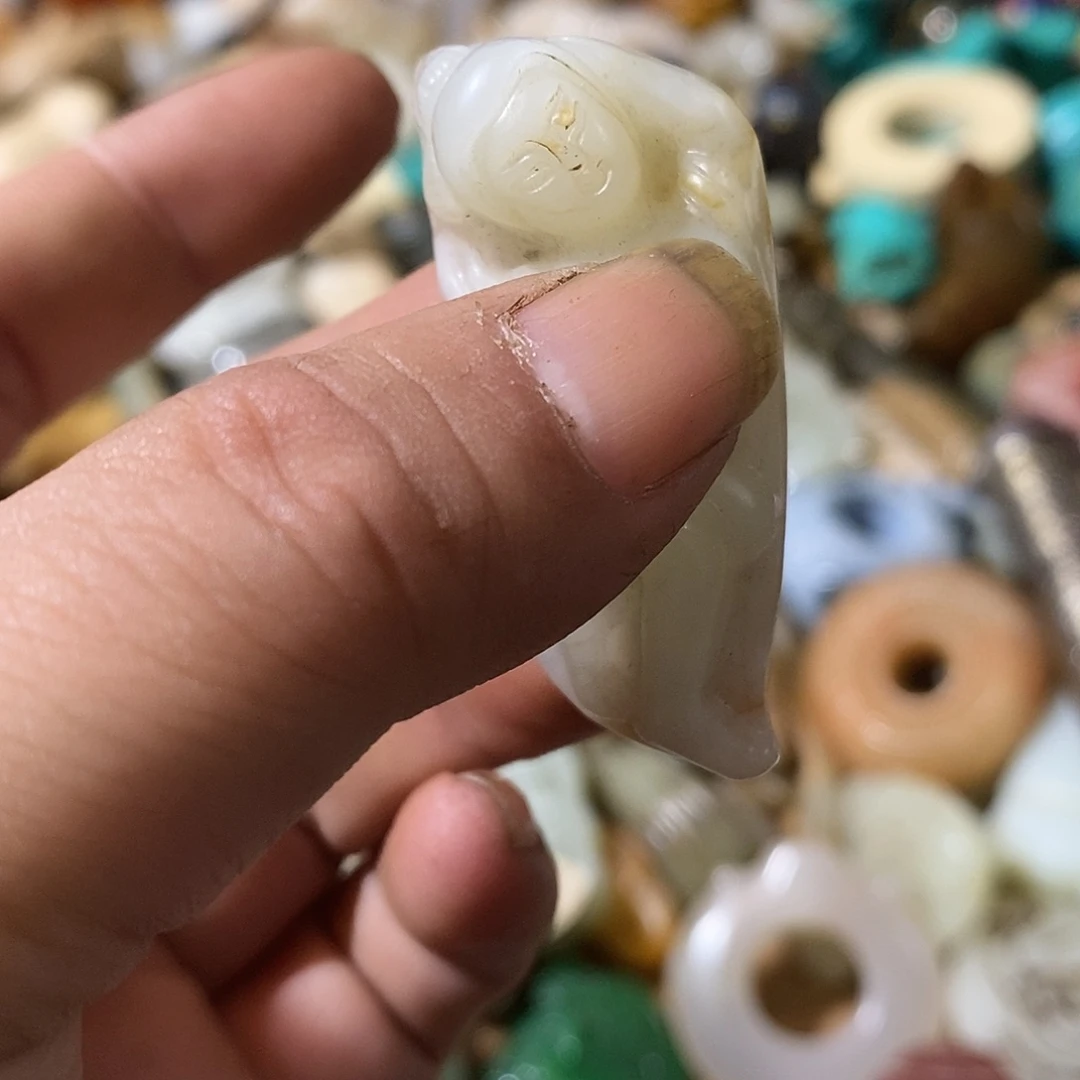 和田玉（糖玉）未镶嵌挂件