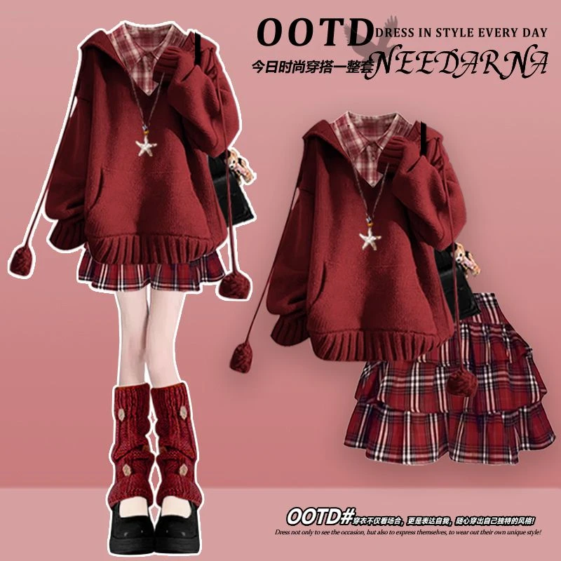 圣诞氛围感红色系过年穿搭2025新款冬季慵懒高级感宽松毛衣上衣女