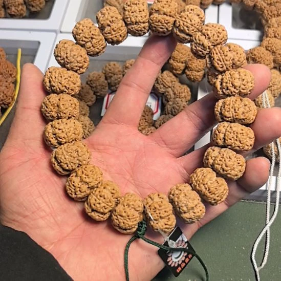 金刚菩提把件五星梅花大金刚板王手持，工作室定制款，原皮原色