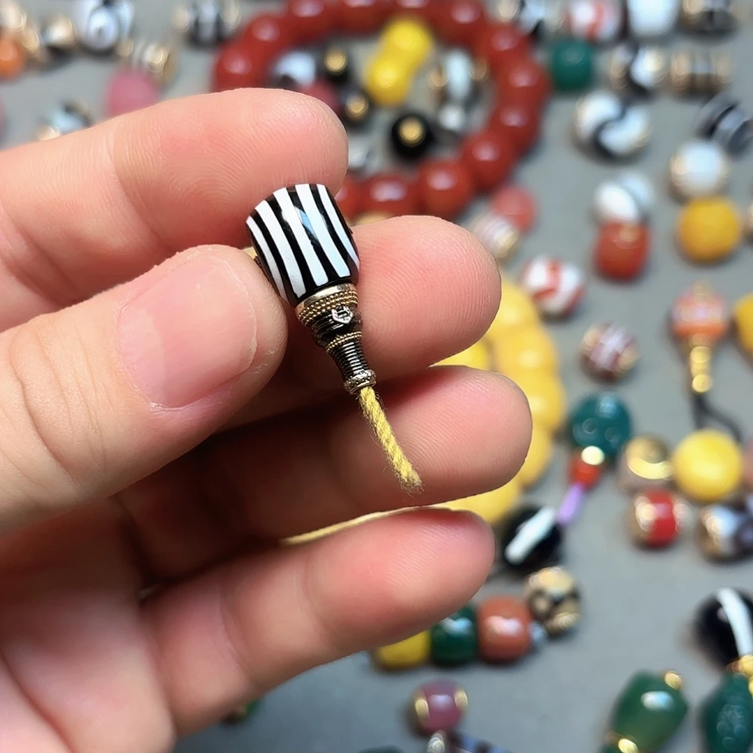 四***已玛瑙/玉髓未镶嵌隔珠