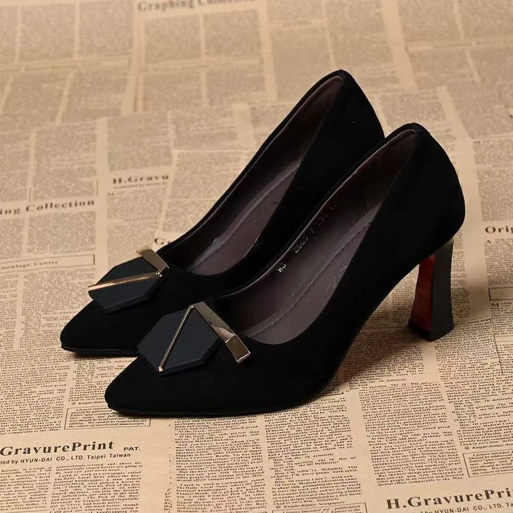 爆款法式尖头软底浅口女鞋2025秋季新款外穿时尚酒杯跟气质高跟鞋