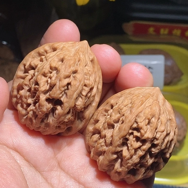 【闪购商品】文玩核桃吊坠南*雁野生乾坤鼎