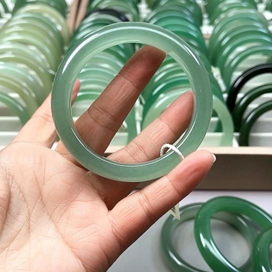 未镶嵌手镯东陵石阿**?