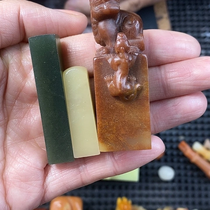 跳***过寿山石现场直播手工制作