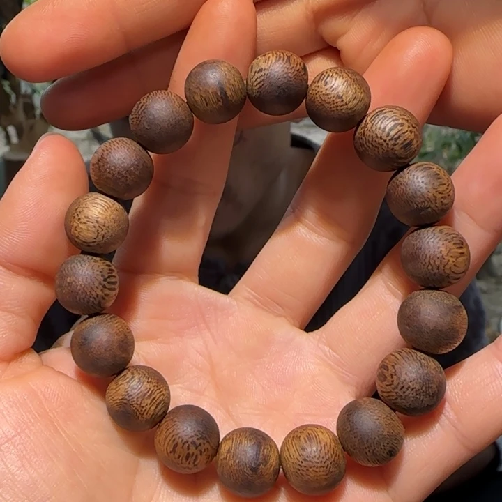 沉香手串透顶绿1.2手串14克+