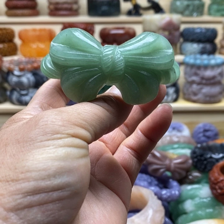 未镶嵌手镯石英质玉