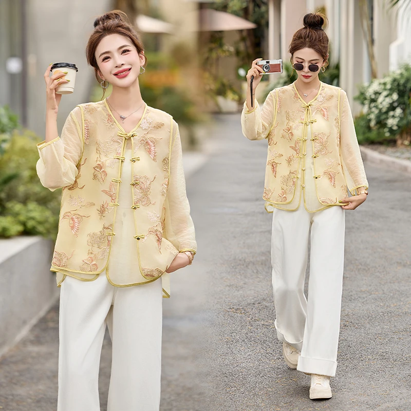 新中式国风刺绣马甲套装女2025年夏季新款复古盘扣短款衬衣两件套