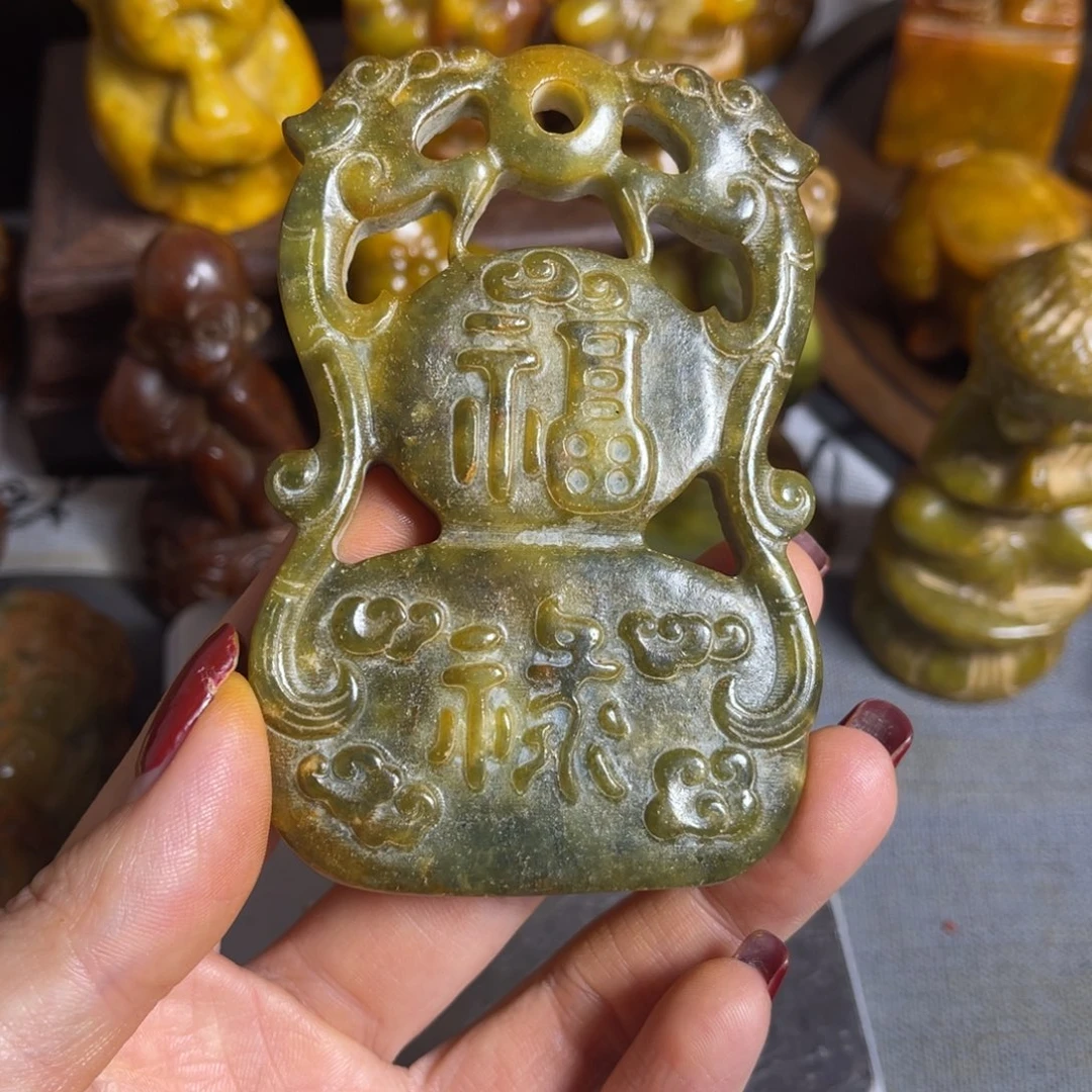 蛇纹石玉合金颈饰