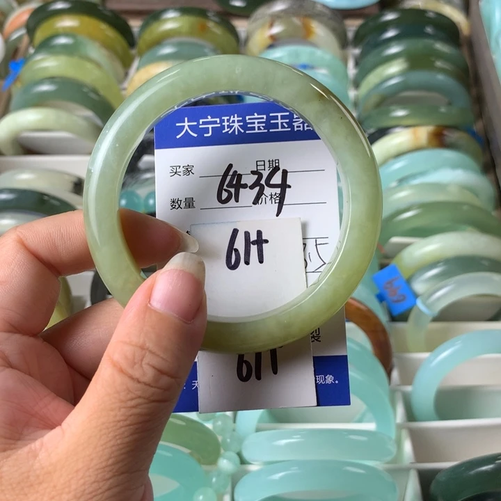 未镶嵌蛇纹石玉手镯6434