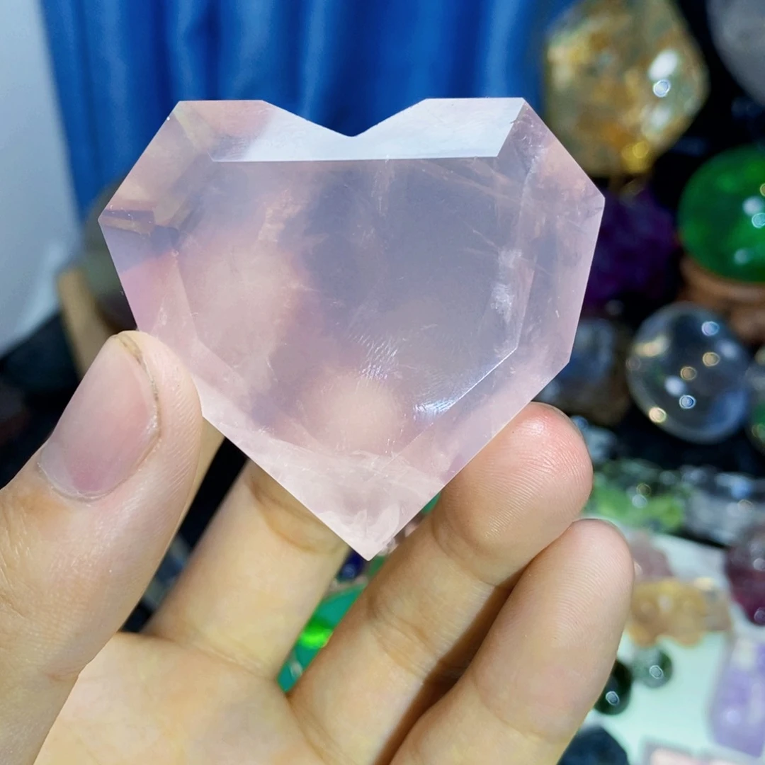 芙蓉石珠宝半成品未镶嵌天然粉水晶爱心