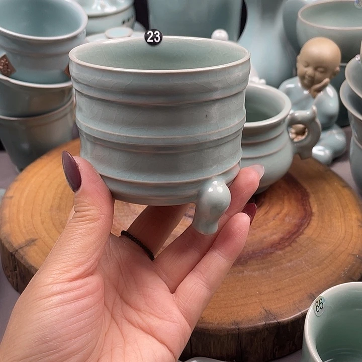 瓷片三足微瑕88888899999