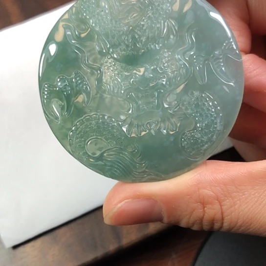 翡翠未镶嵌颈饰缅甸A货，每天下午1点半开播