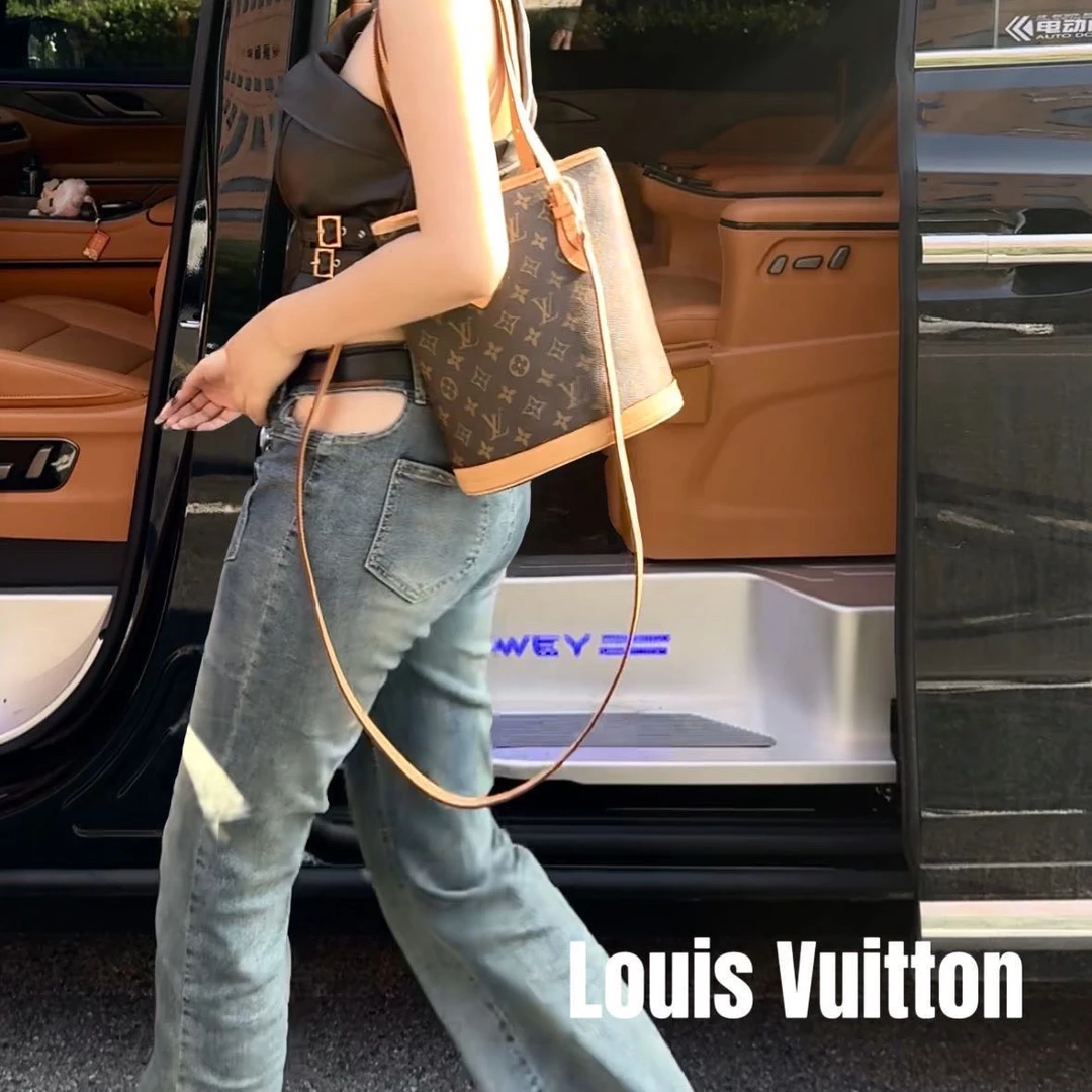 修复品8615029/LouisVuitton/路易威登老花水桶包