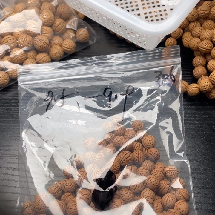 用***1小桃核散籽批发300