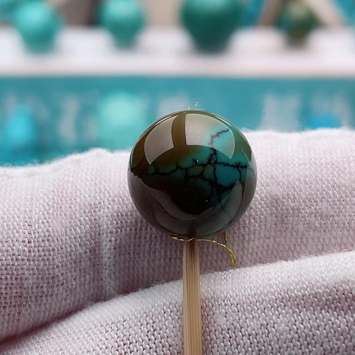 未镶嵌绿松石珠宝奇石12.8