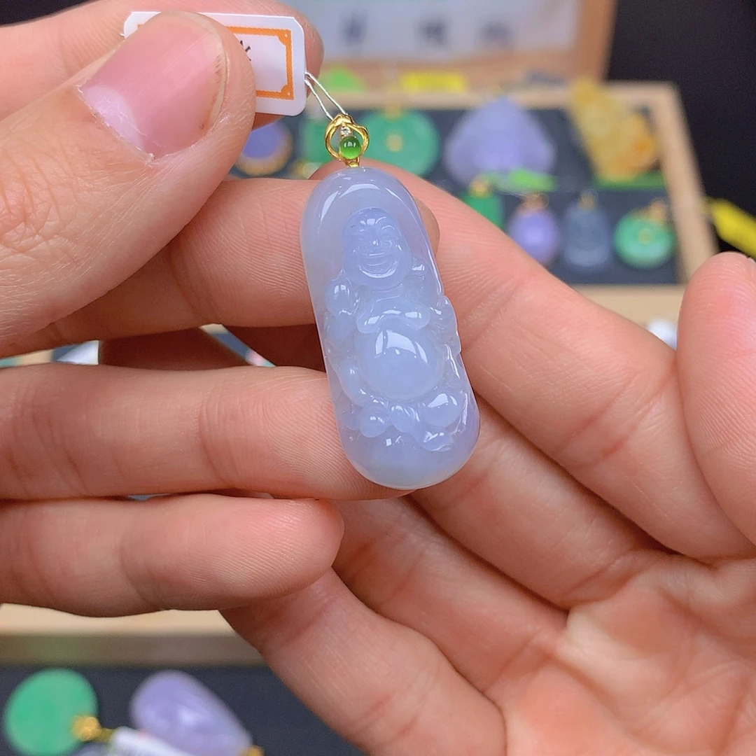 翡翠颈饰18K金镶嵌翡翠