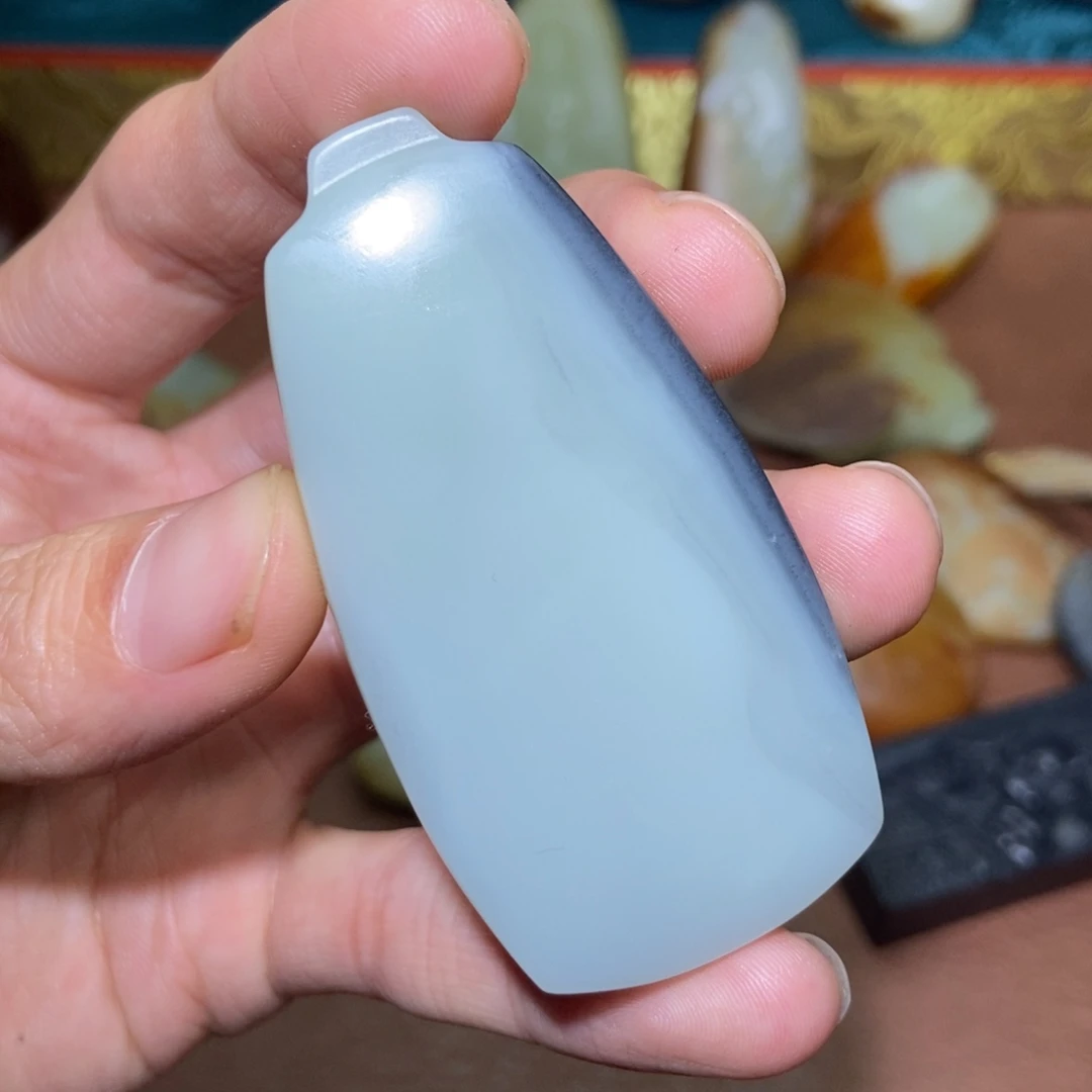 阿***呼和田玉未镶嵌颈饰