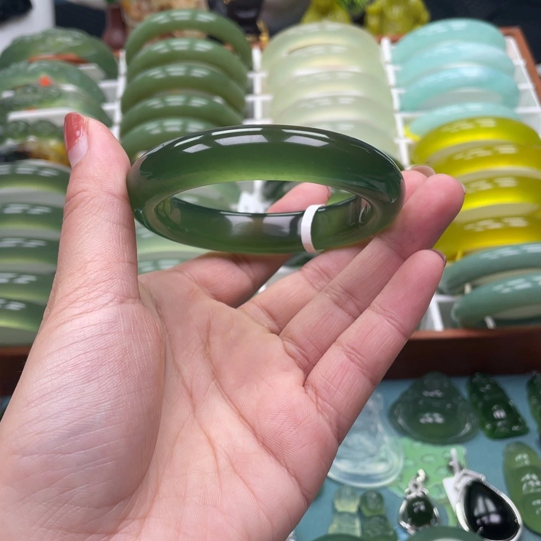 未镶嵌蛇纹石玉手镯