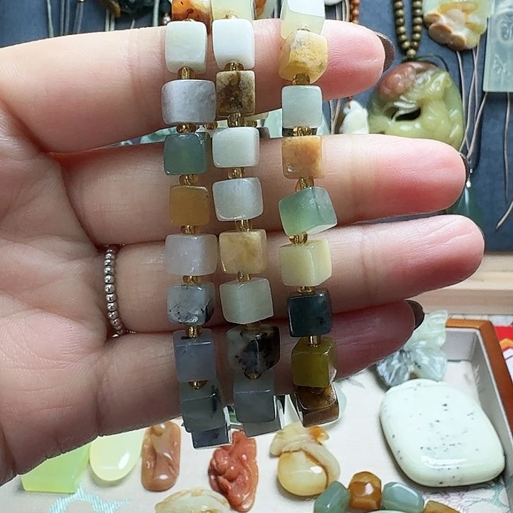 未镶嵌蛇纹石玉手链