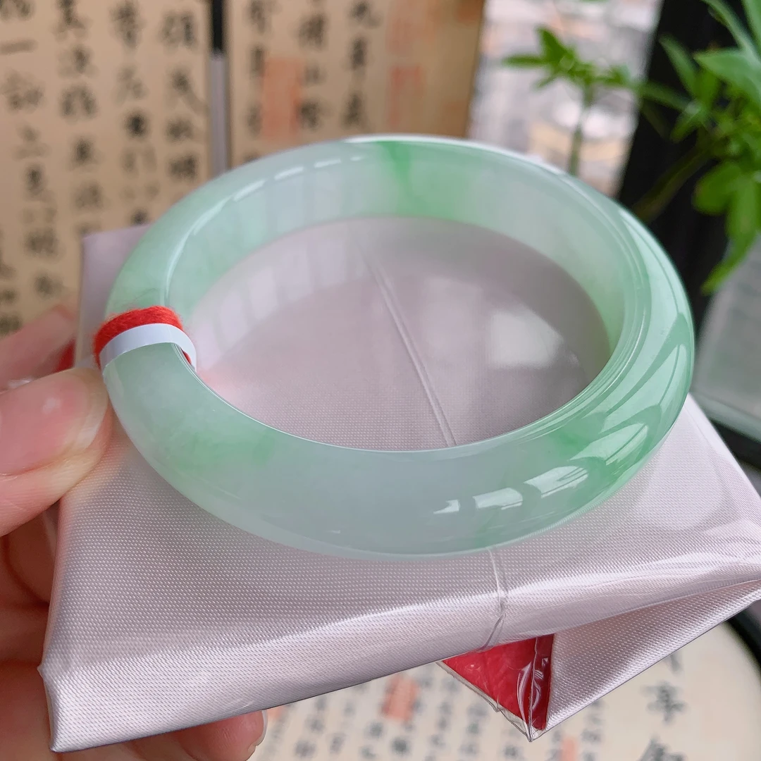 缅甸天然A货翡翠54-55圈口糯冰飘绿花水润正圈手镯女款018
