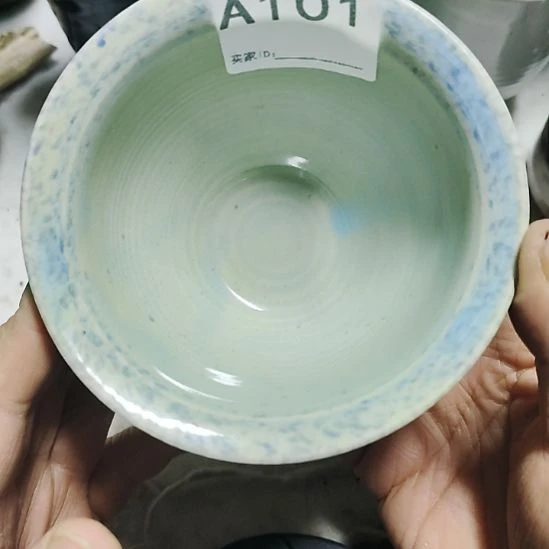 瓷片瓷器，各种摆件，瓷片，均有瑕疵。天青釉斗签盏！