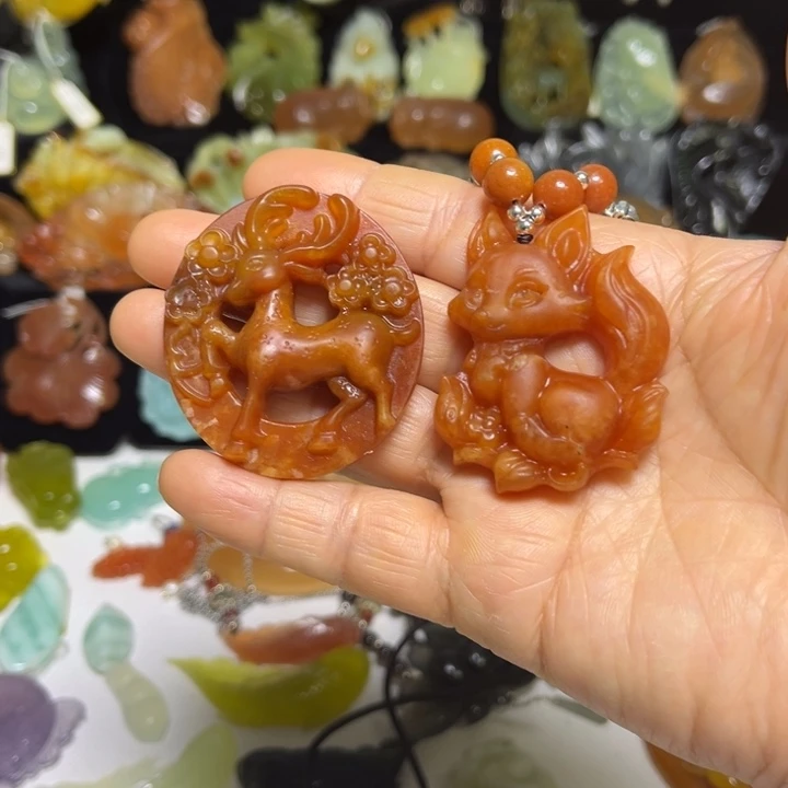 蛇纹石玉未镶嵌吊坠(赠链)