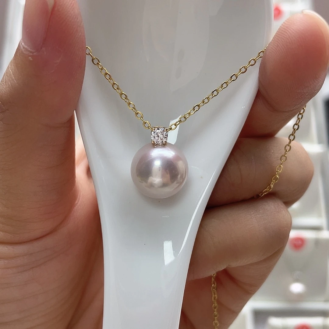 蓝***雨淡水珍珠18K金镶嵌项链