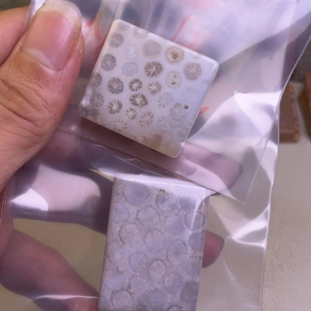 彩***鱼硅化玉合金吊坠精品8