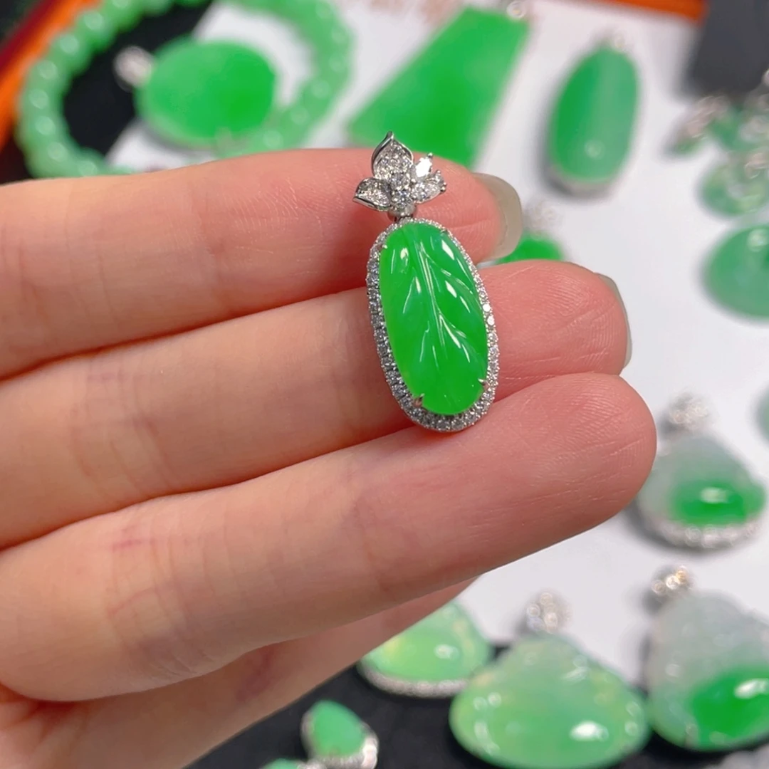 翡翠18K金镶嵌吊坠(不含链)