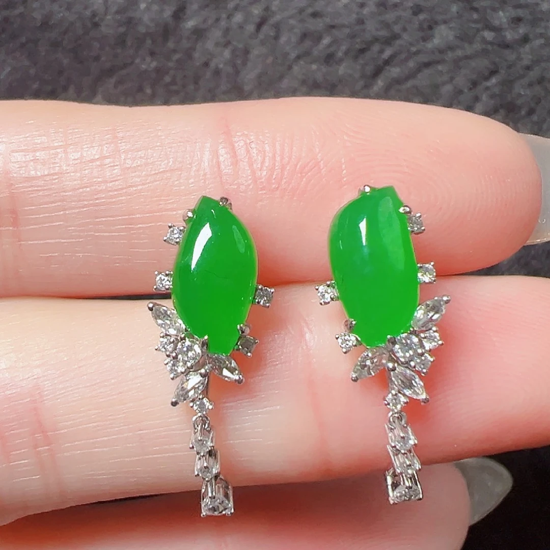 翡翠耳饰18K金镶嵌签收后24小时鉴赏期，过时不退