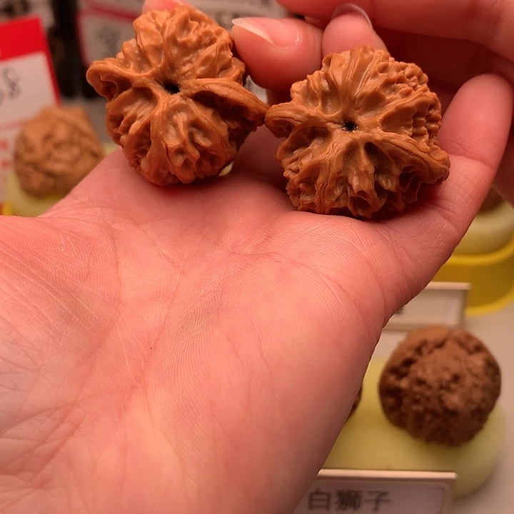 西***海文玩核桃吊坠36尺苹果园727号