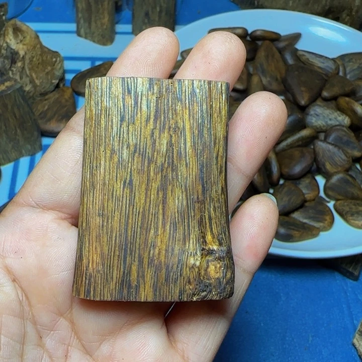 木手工艺雕塑根雕木方板材13.2克