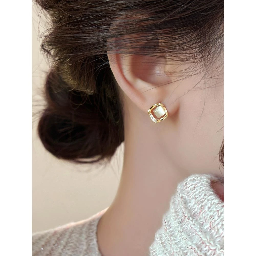 CIOEM KOUIM 足银耳饰 精致小巧猫眼石耳钉女轻奢小众高级感百搭