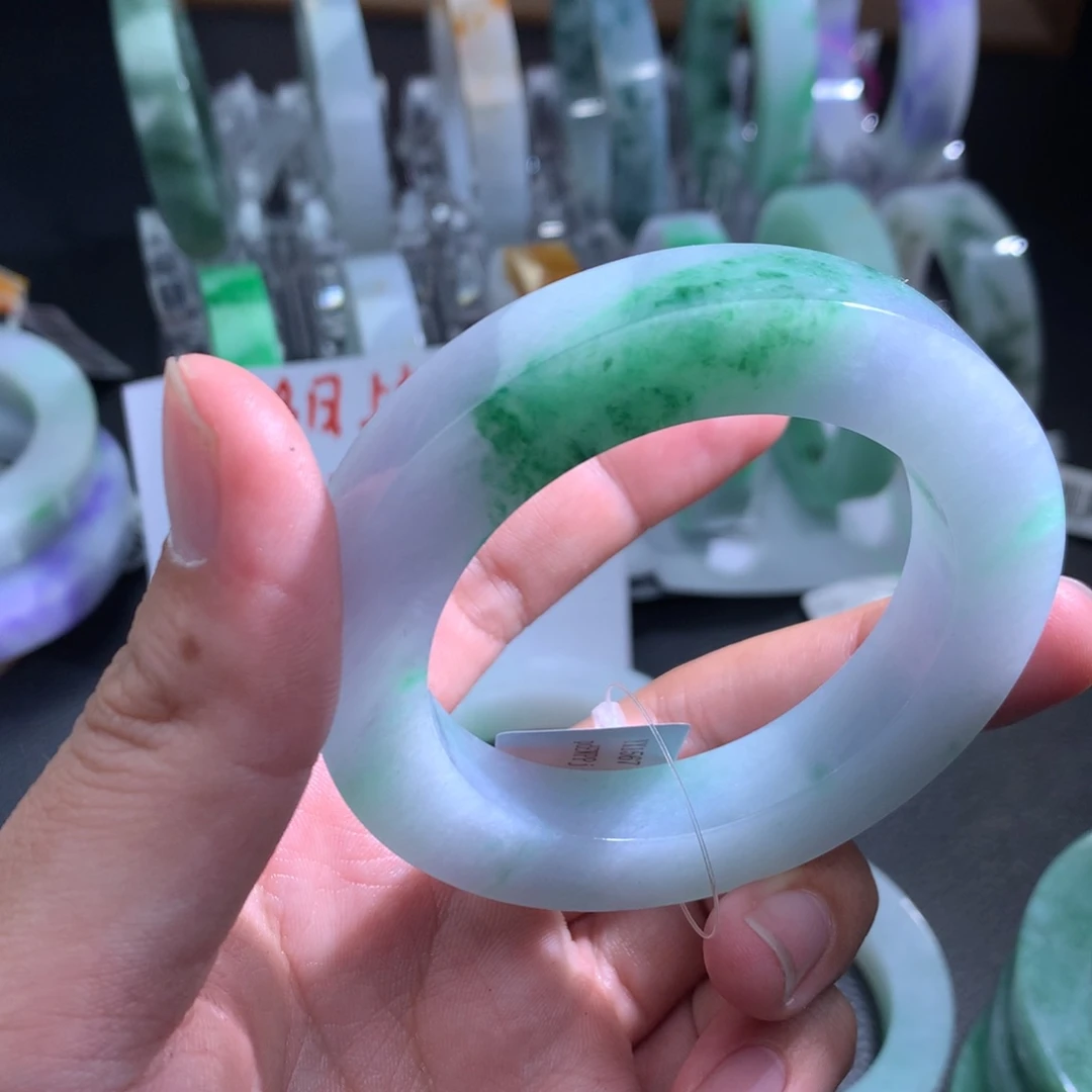 用***4定制翡翠未镶嵌翡翠