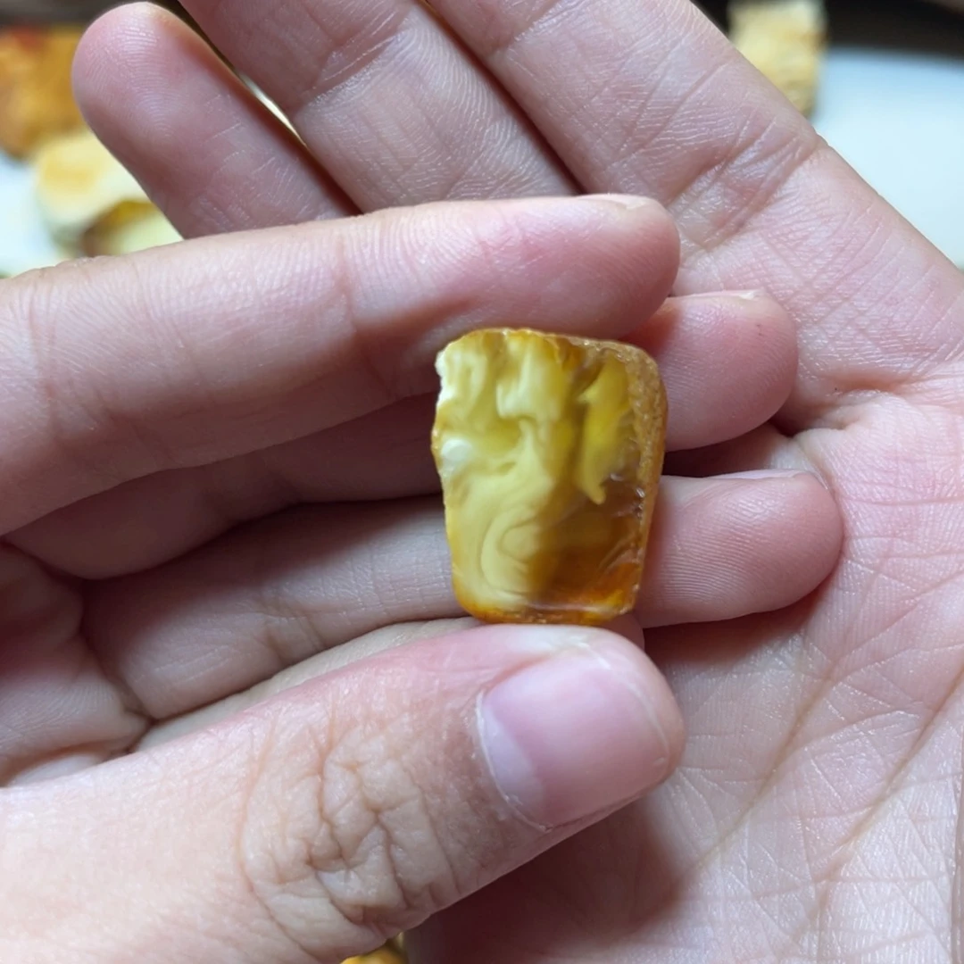 定制琥珀天然原矿