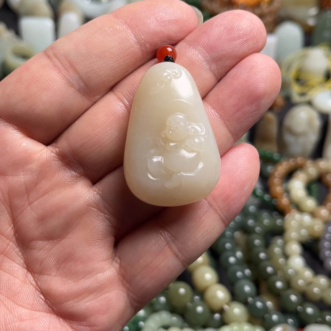 和田玉（青白玉）未镶嵌吊坠(不含链)