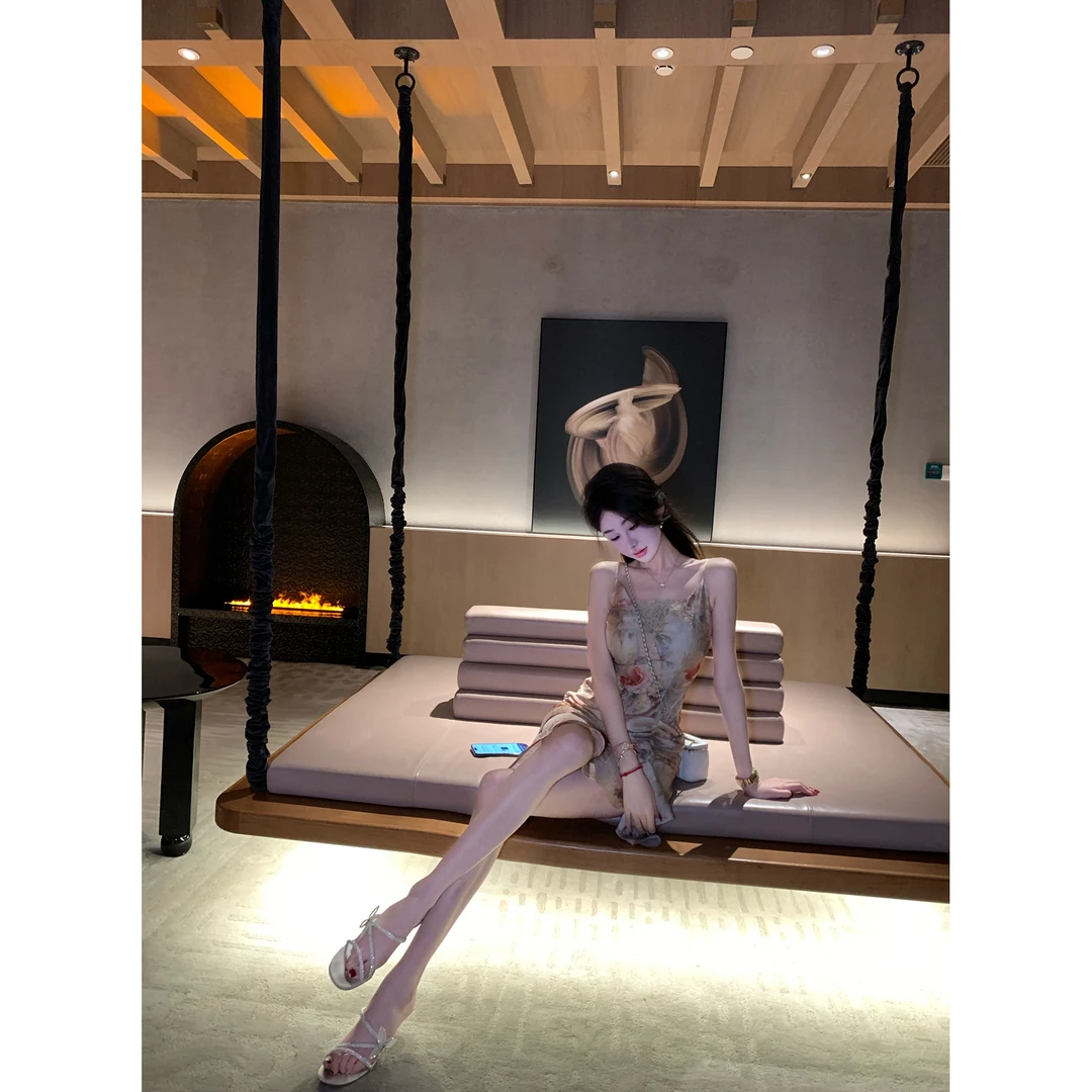 【雅乔定制】花团锦簇 短款印花蕾丝吊带连衣裙DYYK-24031742