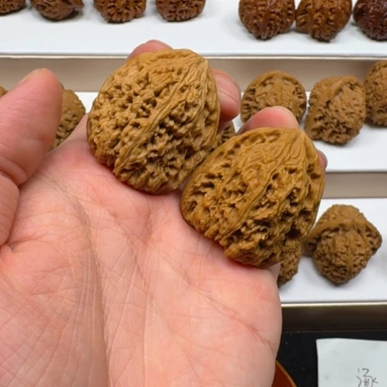 吊坠文玩核桃南疆