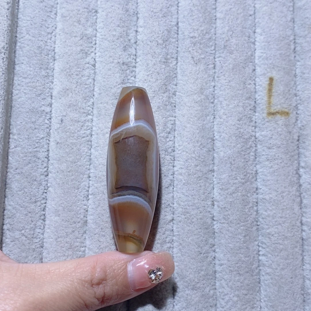 知***行玛瑙/玉髓未镶嵌颈饰