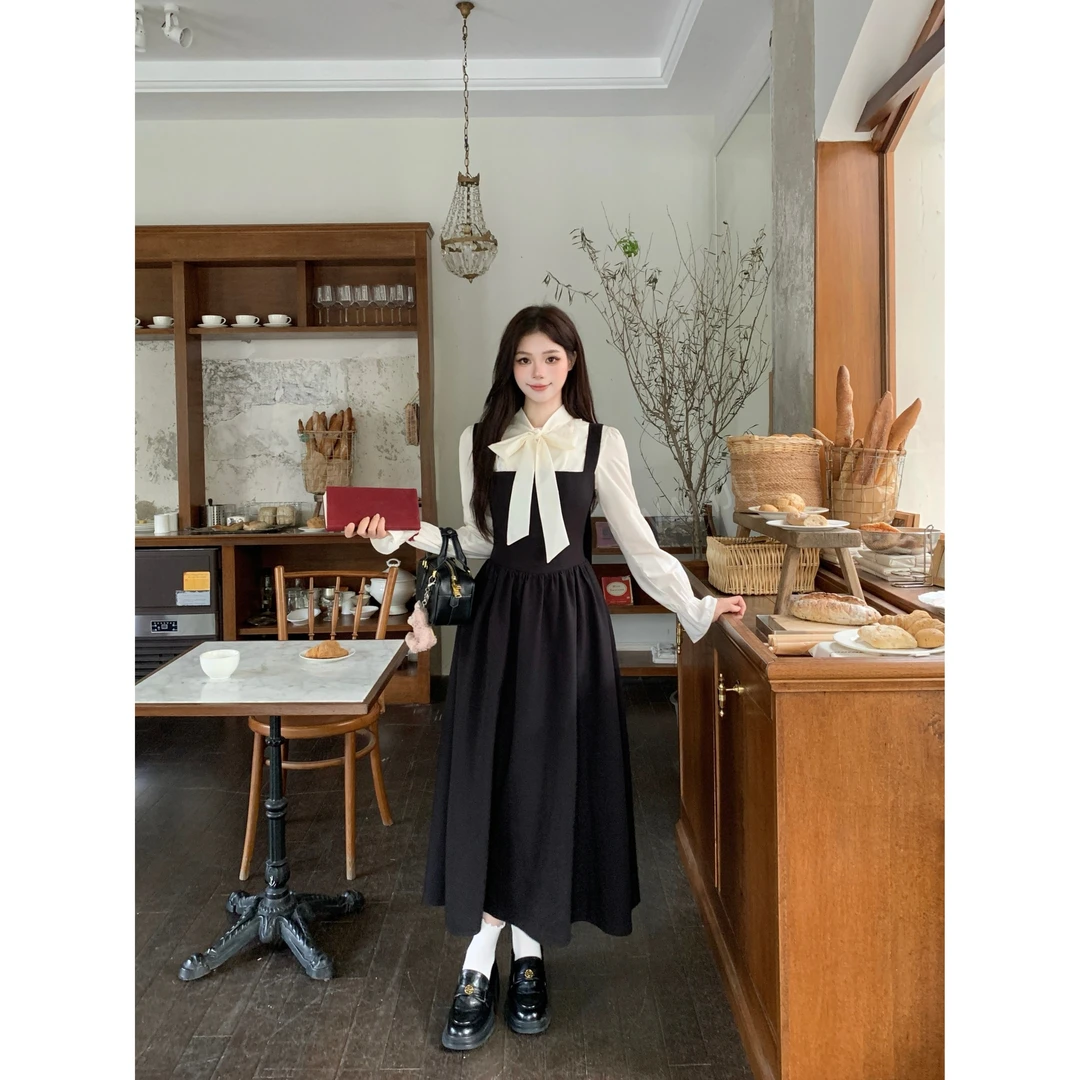 画解WAHJU【月光赞礼】秋冬蝴蝶结设计感气质杏色衬衫半裙9928W