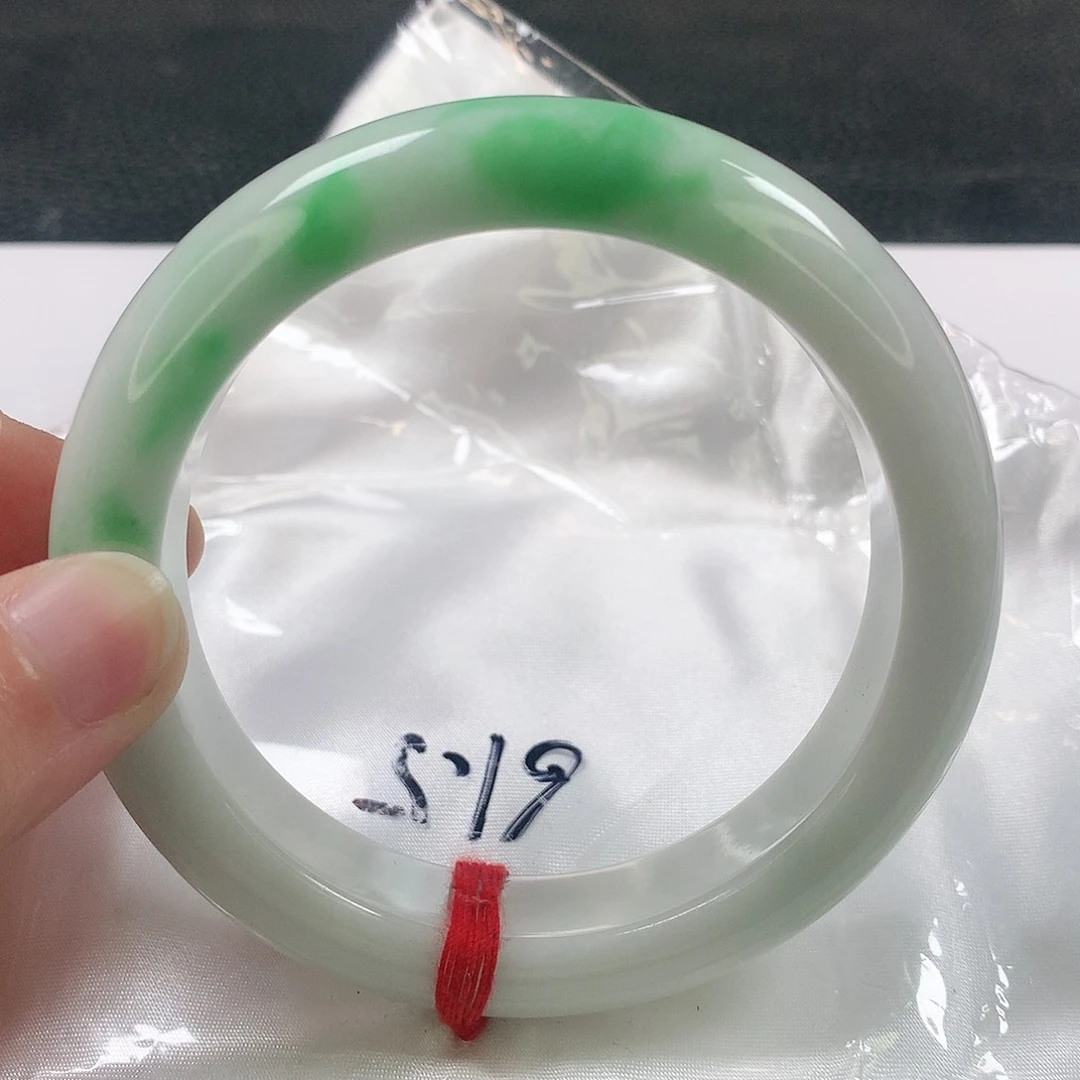 未镶嵌手镯翡翠385