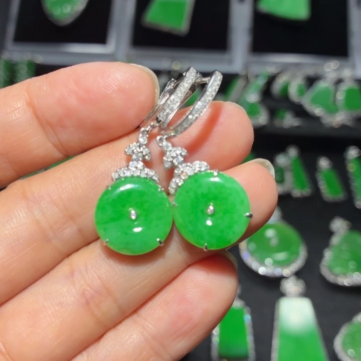 吊坠(不含链)18K金镶嵌翡翠翡翠