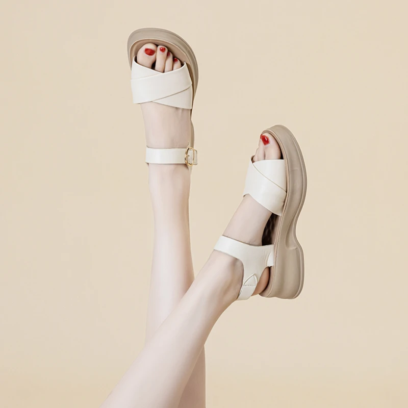 品牌凉鞋女夏2025年新款百搭厚底防滑轻便沙滩鞋缝制女鞋真软皮