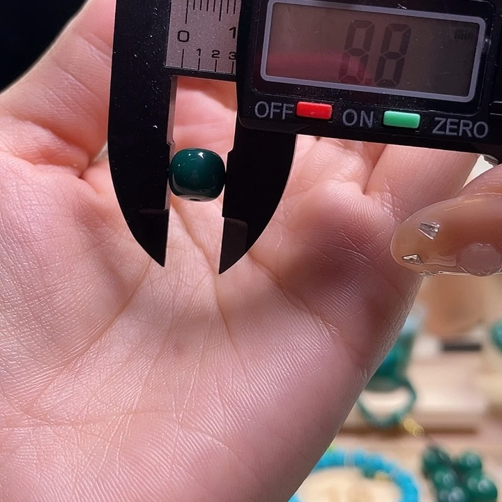 2 高瓷玉化精品配珠