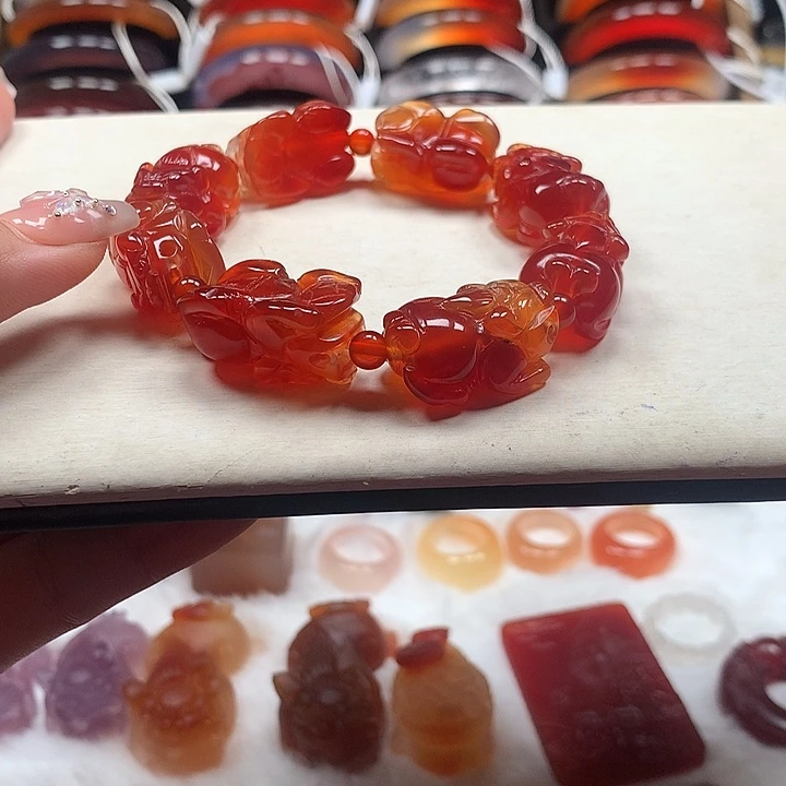 宋****玛瑙/玉髓戒指未镶嵌